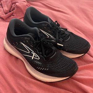Women’s Brooks Glycerin 19